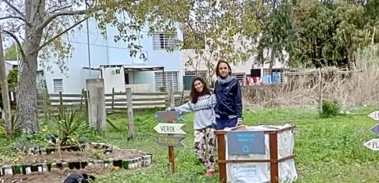 RECICLA-MENTE: RECICLAN Y REUTILIZAN LOS PEQUEÑOS BASURALES DE LAS ESQUINAS DE SAN CLEMENTE